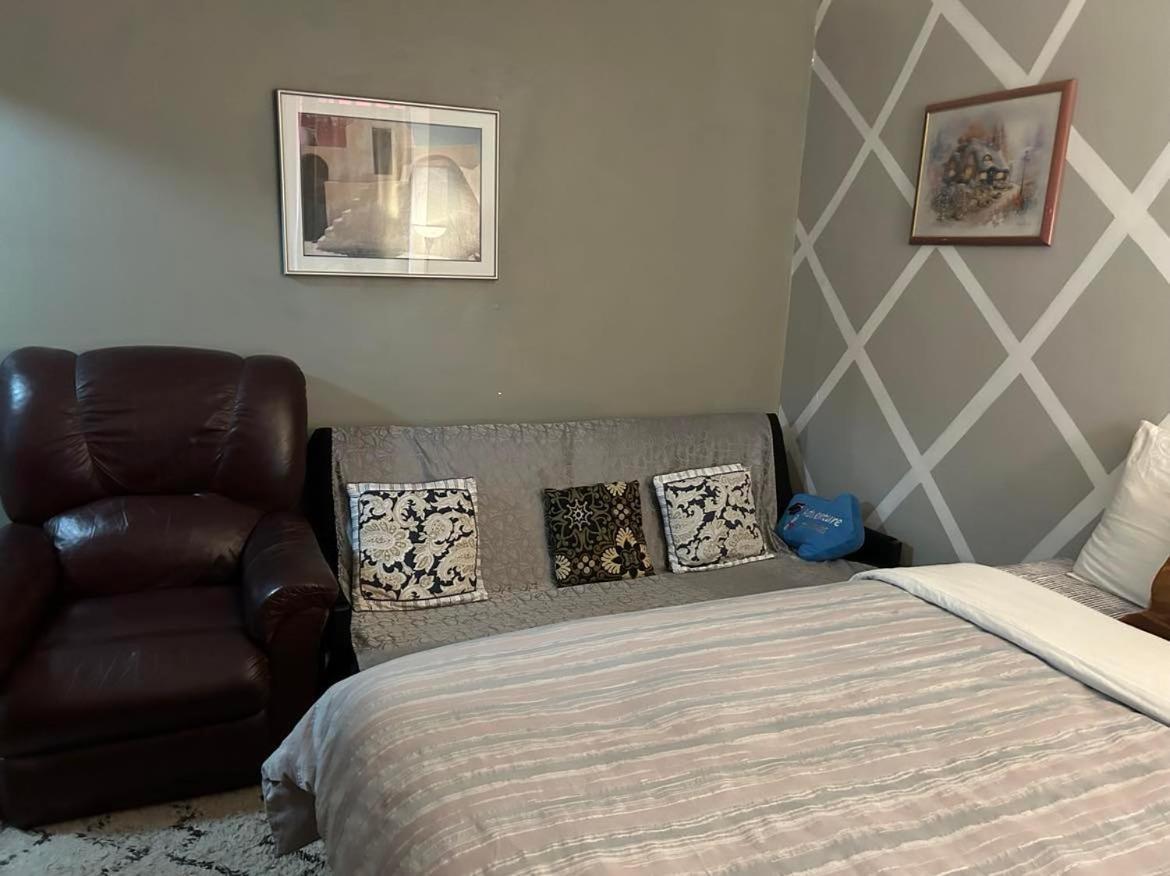 Maryland Homestay In Winnpeg Downtown Winnipeg Habitación foto
